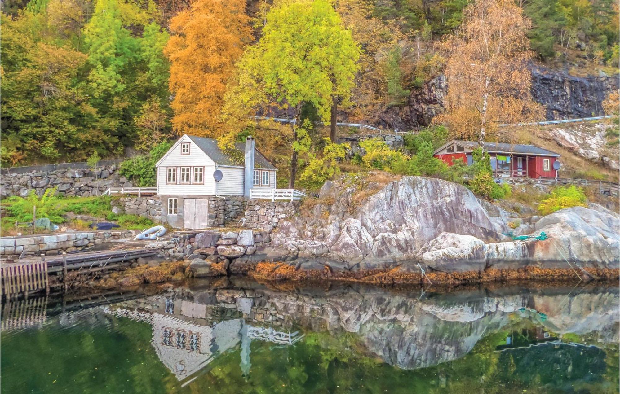 Beautiful Home In Vallavik With Kitchen Bu エクステリア 写真